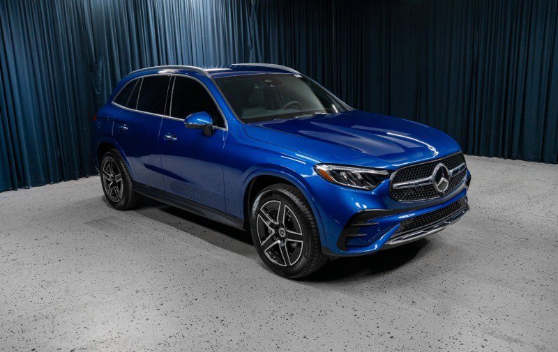 Certified 2026 Mercedes-Benz GLC 300 image 3