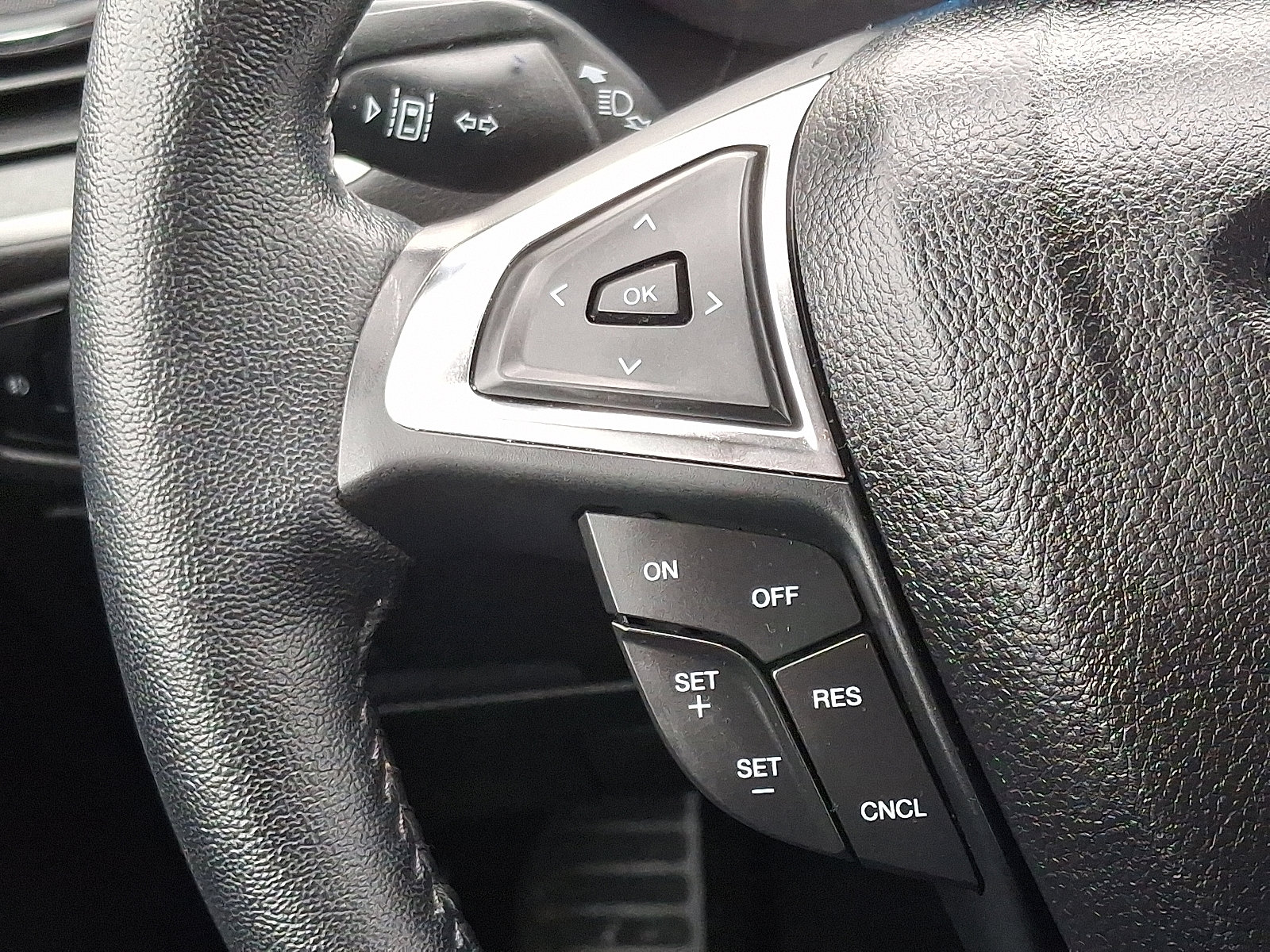 Used 2024 Ford Edge SEL w/ Convenience Package image 22