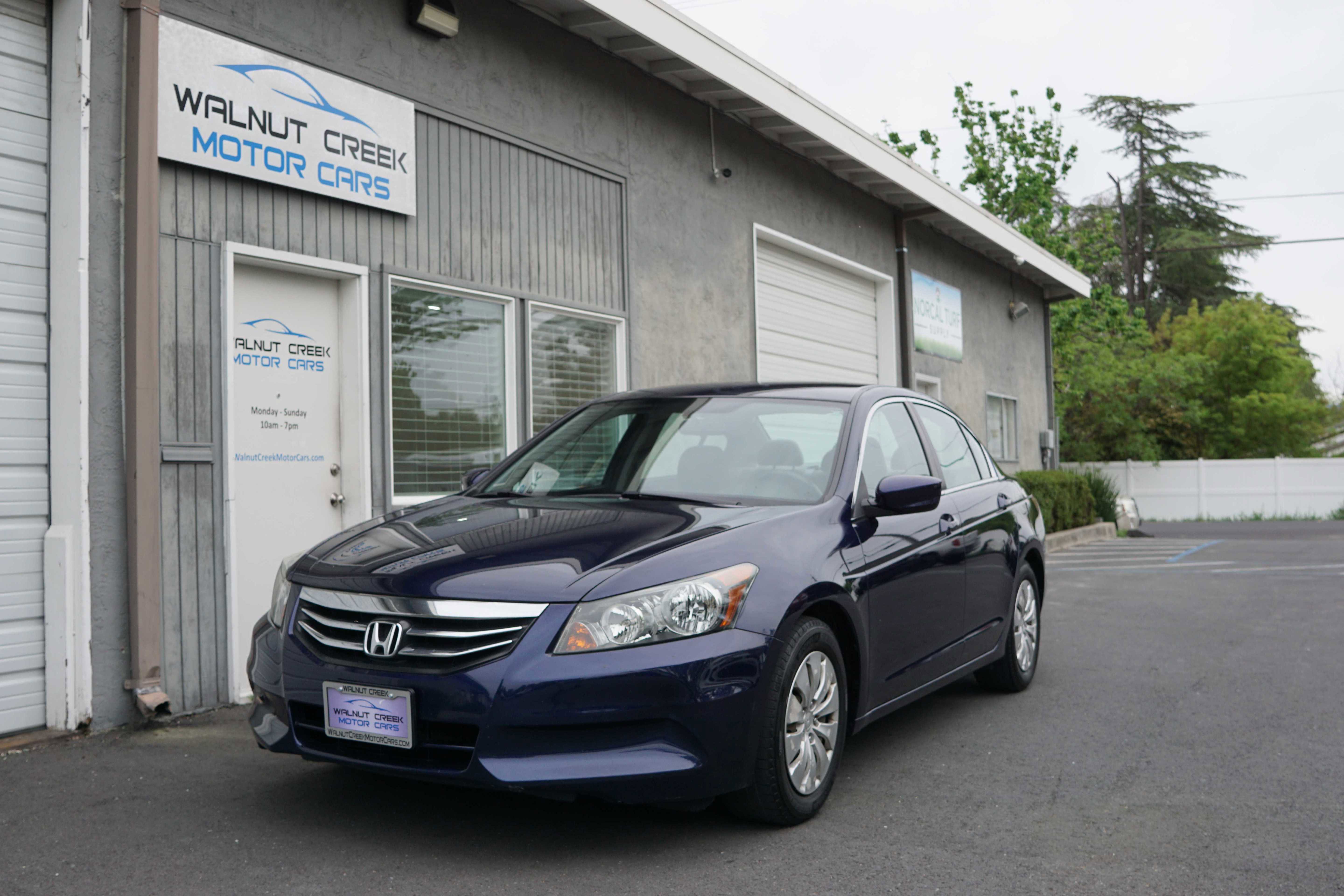 Used 2011 Honda Accord LX image 1