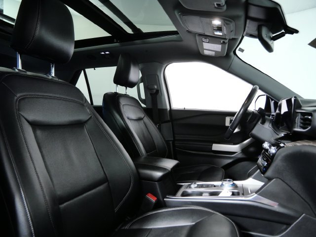 Certified 2021 Ford Explorer Limited AWD/4WD image 10