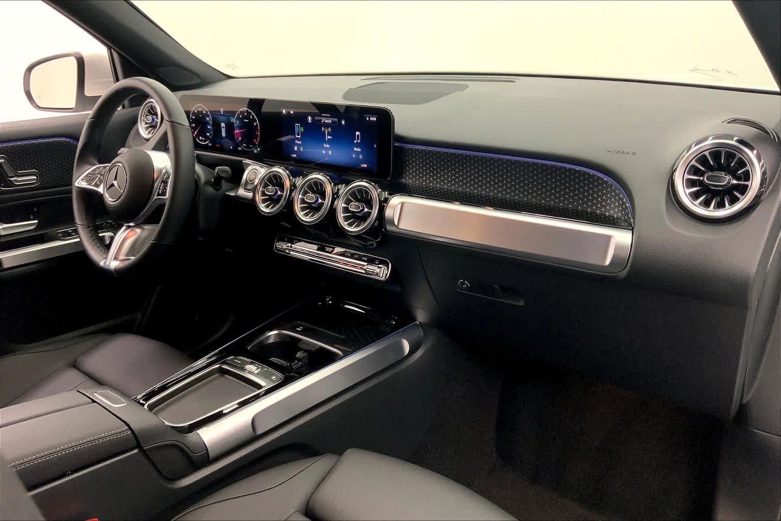 Used 2026 Mercedes-Benz GLB 250 image 10
