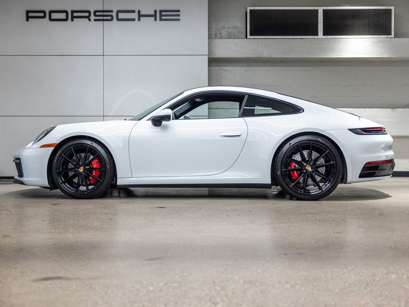 Certified 2022 Porsche 911 Carrera S image 2