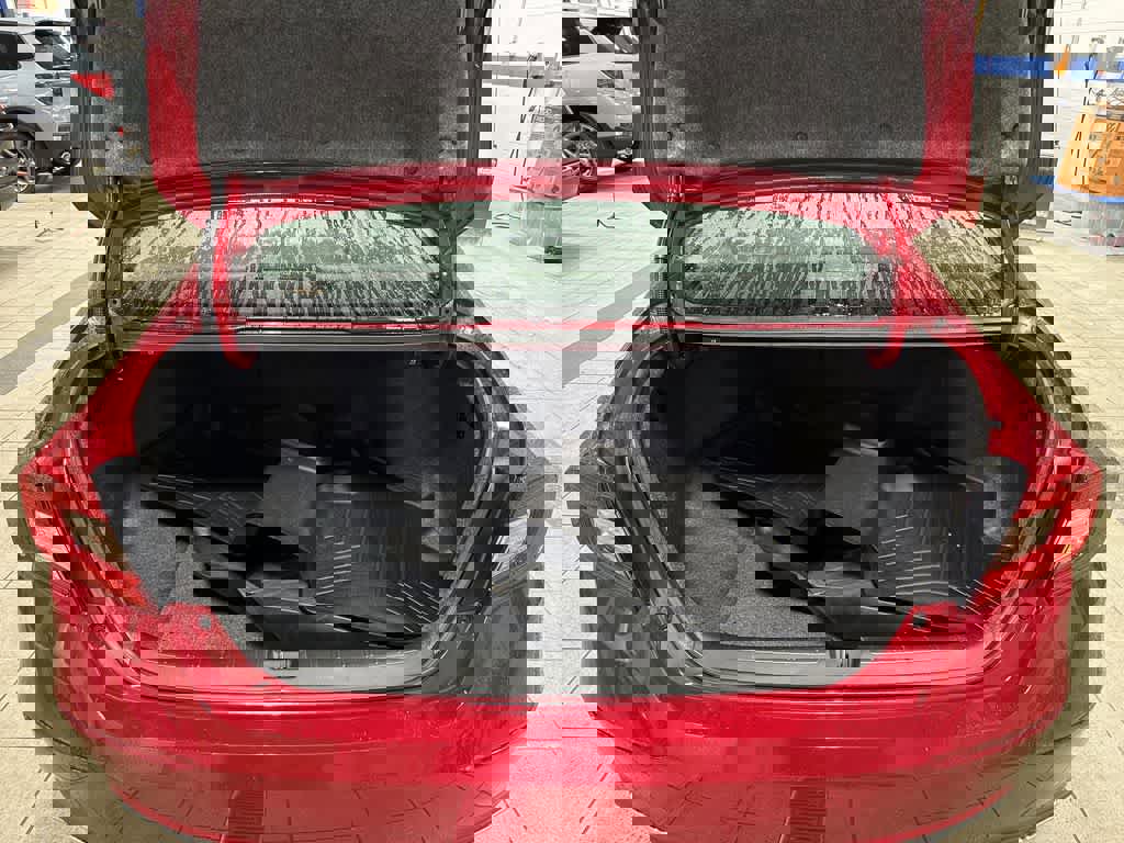 Used 2018 Honda Accord Sport image 11