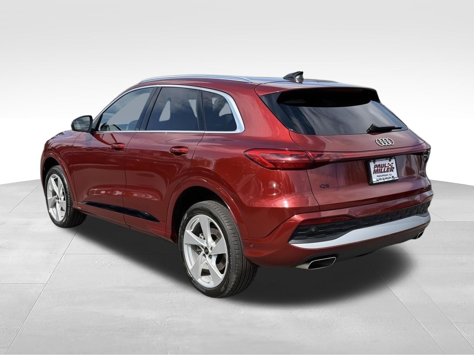 Certified 2025 Audi Q5 Premium w/ Premium Plus AWD/4WD image 5