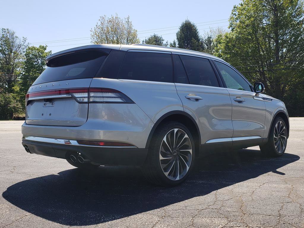 Used 2020 Lincoln Aviator Reserve w/ Equipment Group 202A AWD/4WD image 3