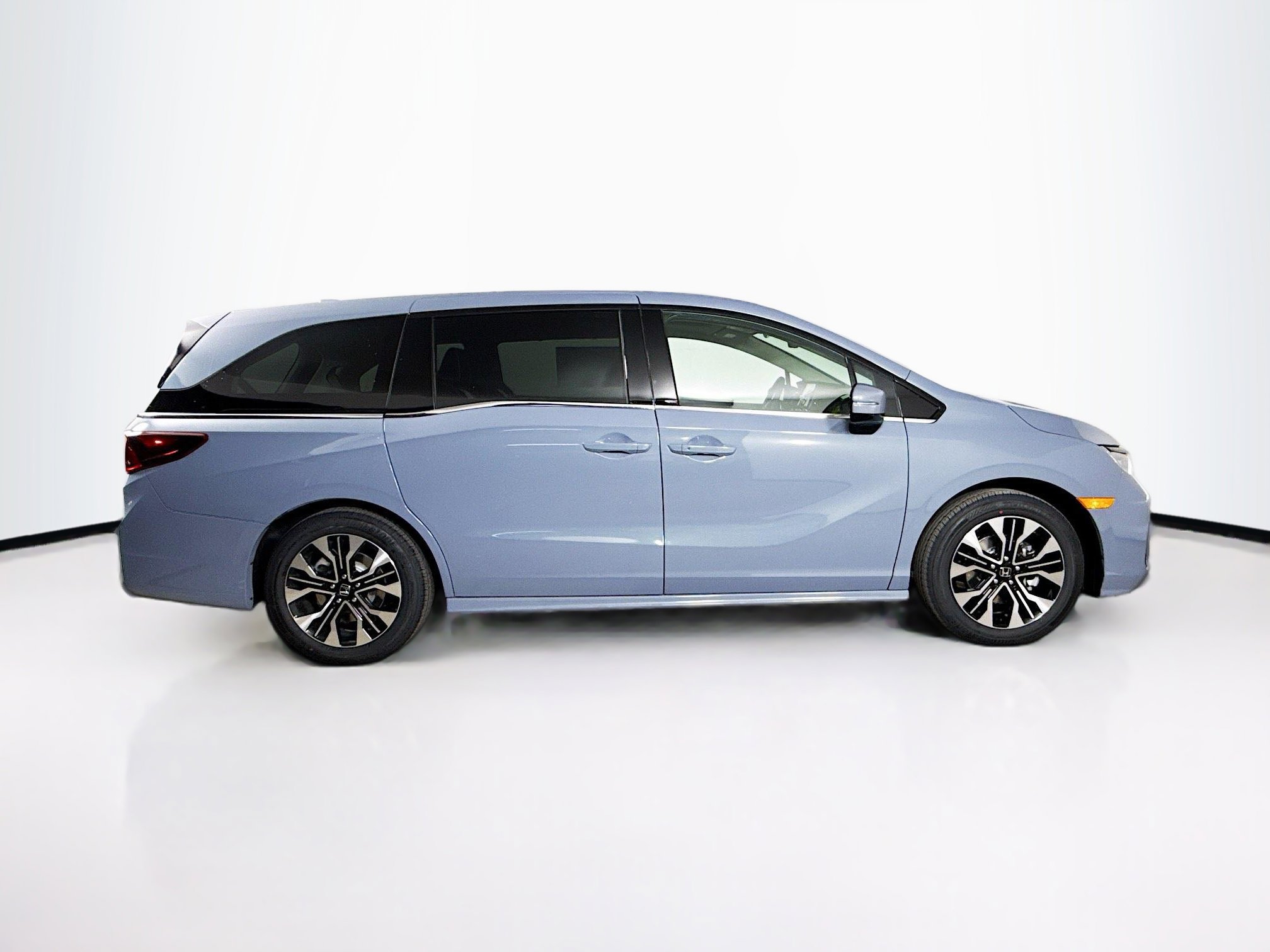New 2026 Honda Odyssey Elite image 2