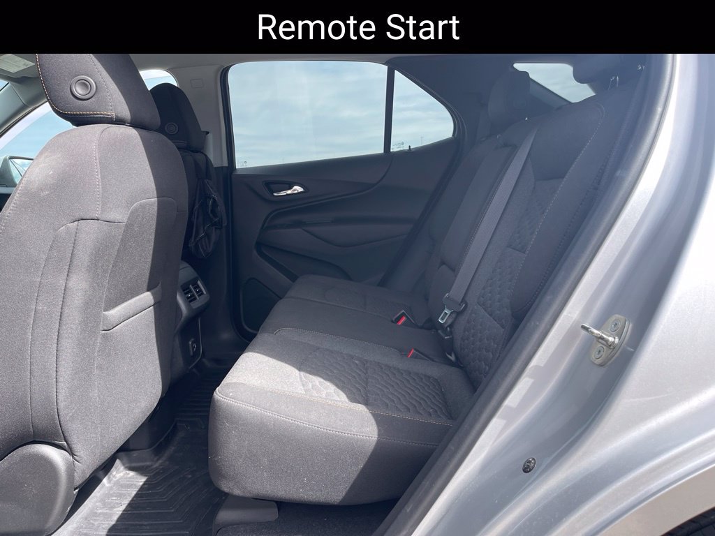Used 2020 Chevrolet Equinox LT w/ Driver Convenience Package AWD/4WD image 12