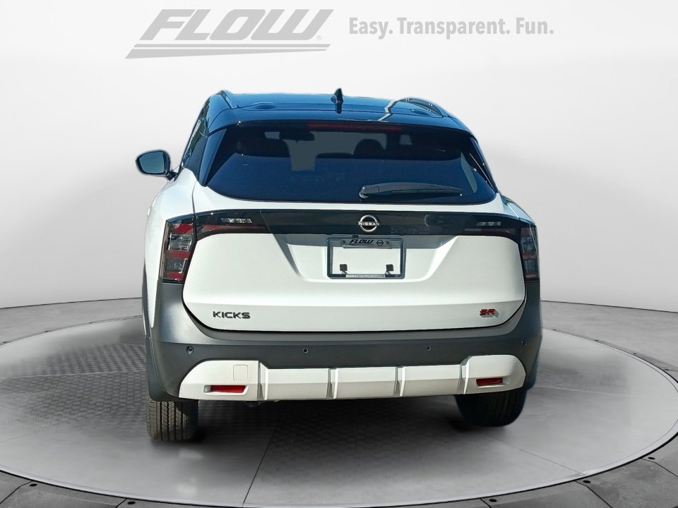 New 2026 Nissan Kicks SR FWD image 6
