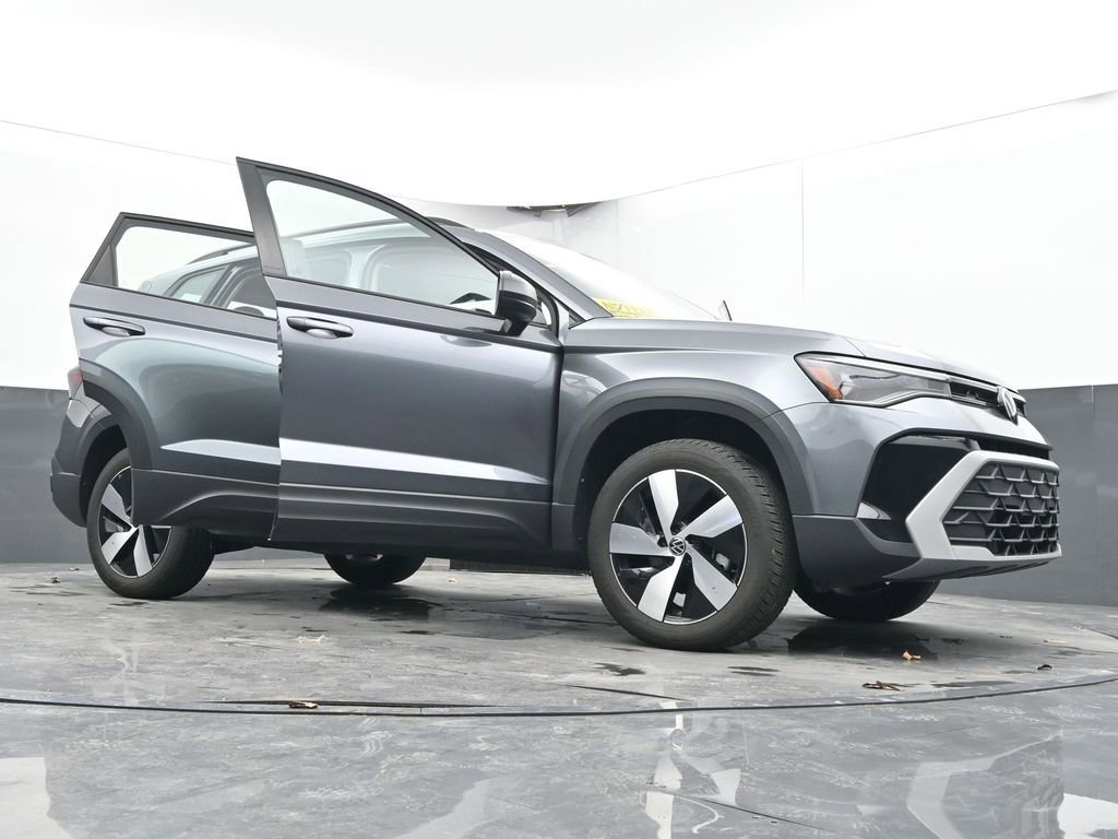 Used 2025 Volkswagen Taos S image 60