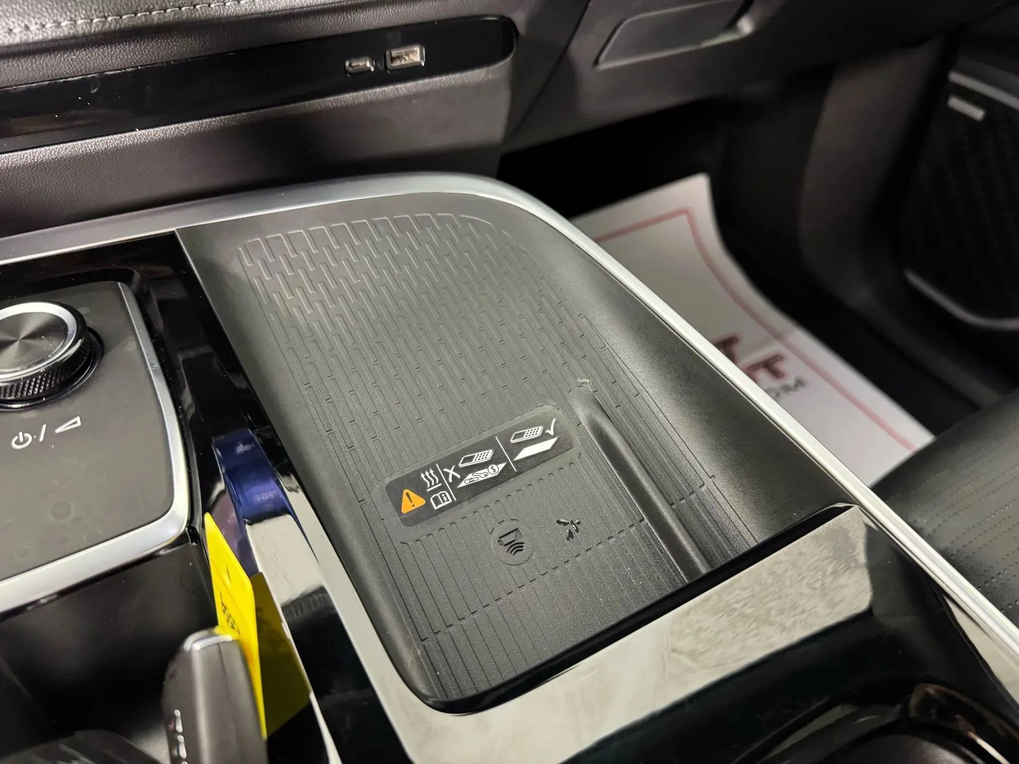 Used 2025 Buick Enclave Sport Touring w/ Super Cruise Package FWD image 18