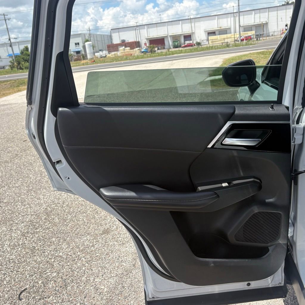 Used 2022 Mitsubishi Outlander SE FWD image 12