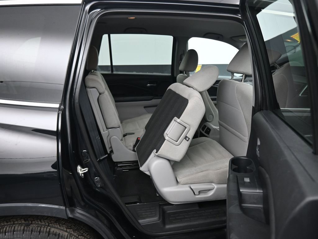 Used 2017 Honda Pilot LX image 43