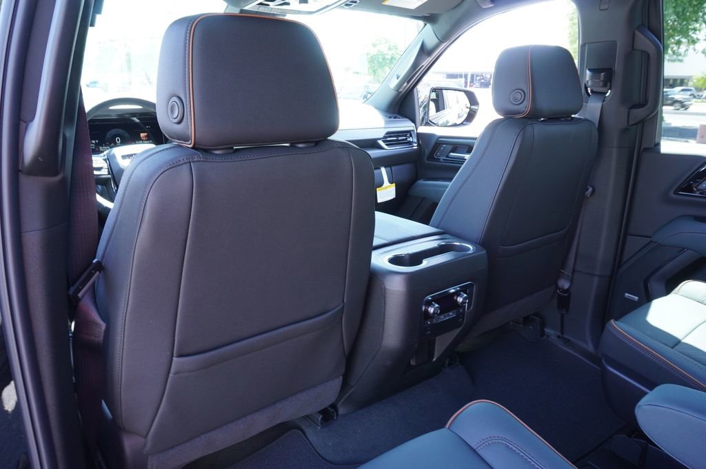 New 2026 GMC Yukon AT4 AWD/4WD image 11