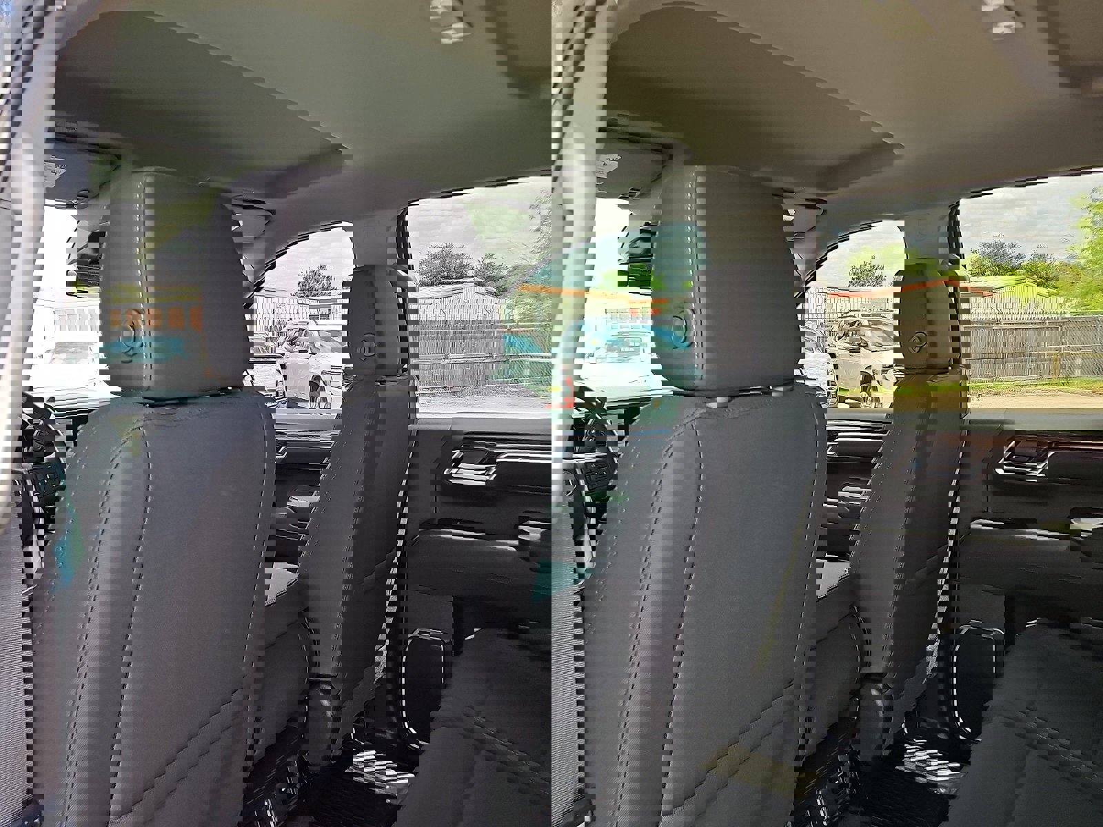 New 2026 GMC Sierra 1500 Elevation image 9