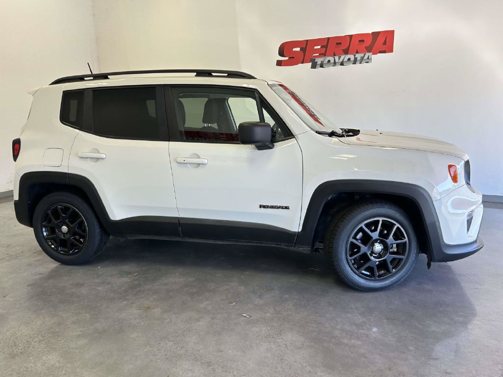 Used 2020 Jeep Renegade Sport w/ Sport Appearance Group FWD image 2