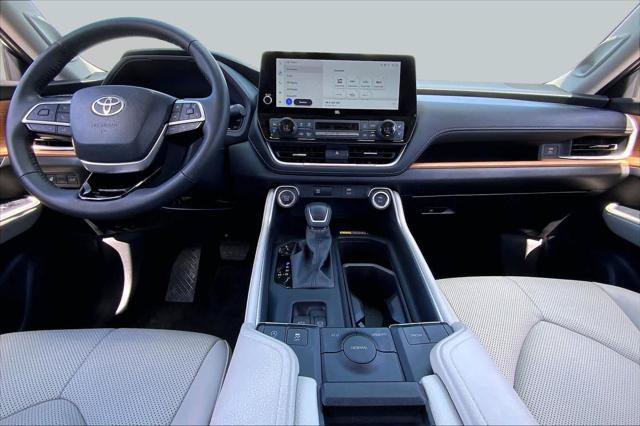 Certified 2026 Toyota Grand Highlander FWD image 15