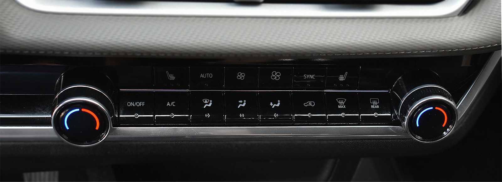 Used 2025 Chevrolet Equinox LT w/ Convenience Package II image 19