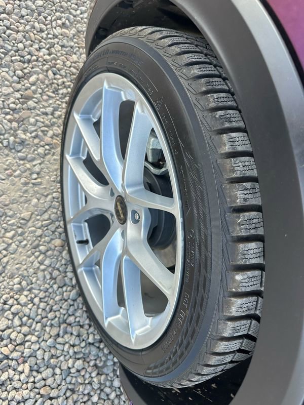 Used 2023 Toyota Prius LE image 41