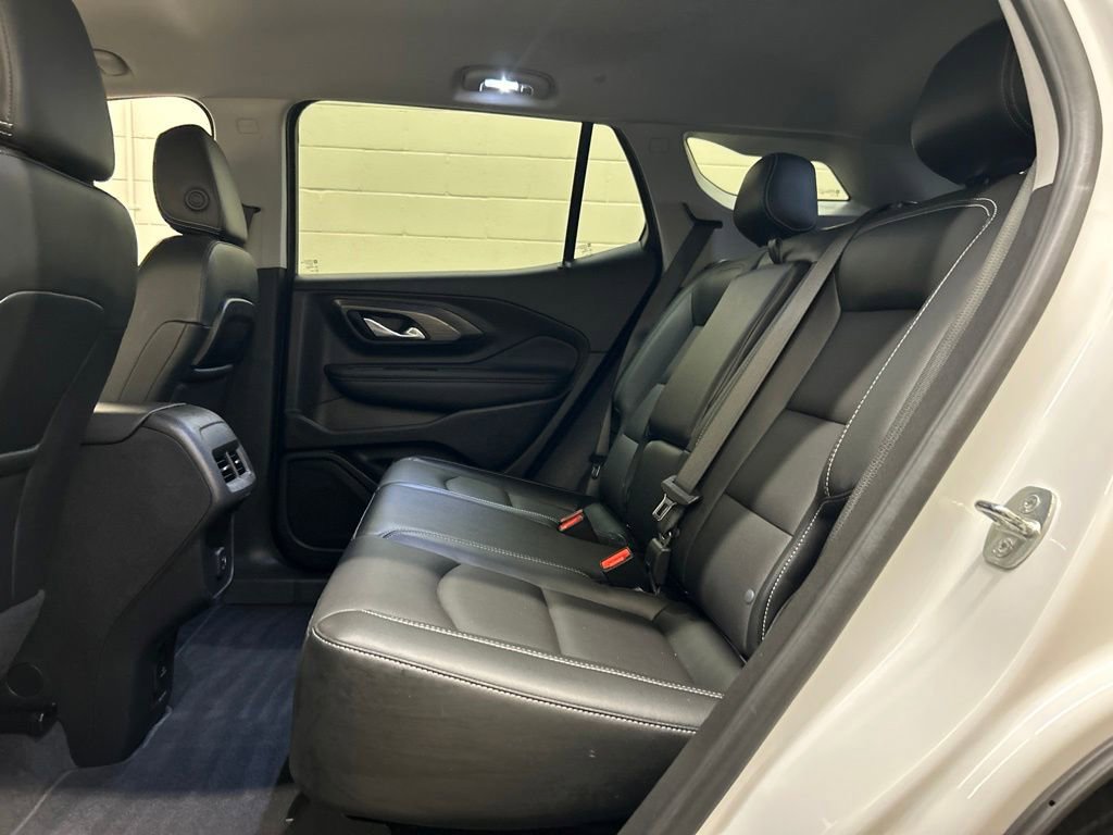 Used 2022 GMC Terrain SLT FWD image 8