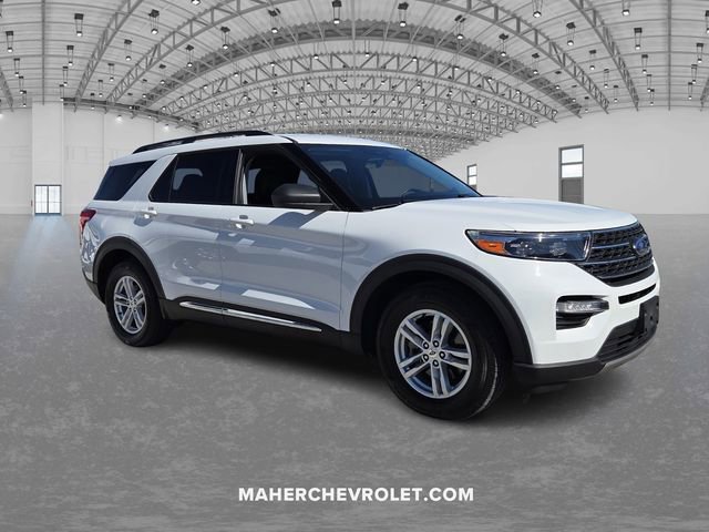 Used 2022 Ford Explorer XLT w/ Equipment Group 202A image 1