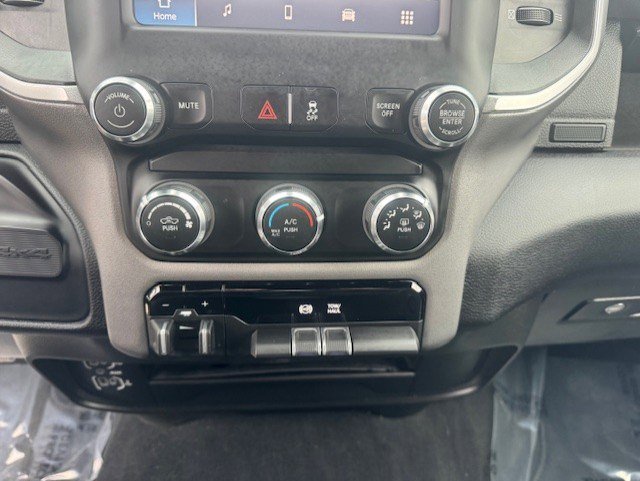Used 2024 RAM 3500 Big Horn AWD/4WD image 21