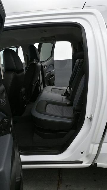 Used 2022 Chevrolet Colorado Z71 w/ Safety Package image 9