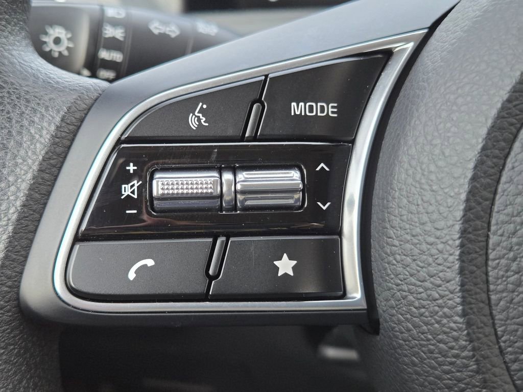 Certified 2026 Kia Seltos LX FWD image 22