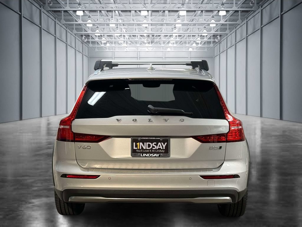 Used 2024 Volvo V60 B5 Cross Country Plus w/ Protection Package Premier AWD/4WD image 11