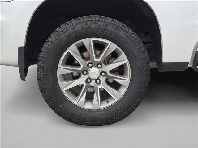 Used 2021 Chevrolet Silverado 1500 High Country w/ Technology Package AWD/4WD image 23