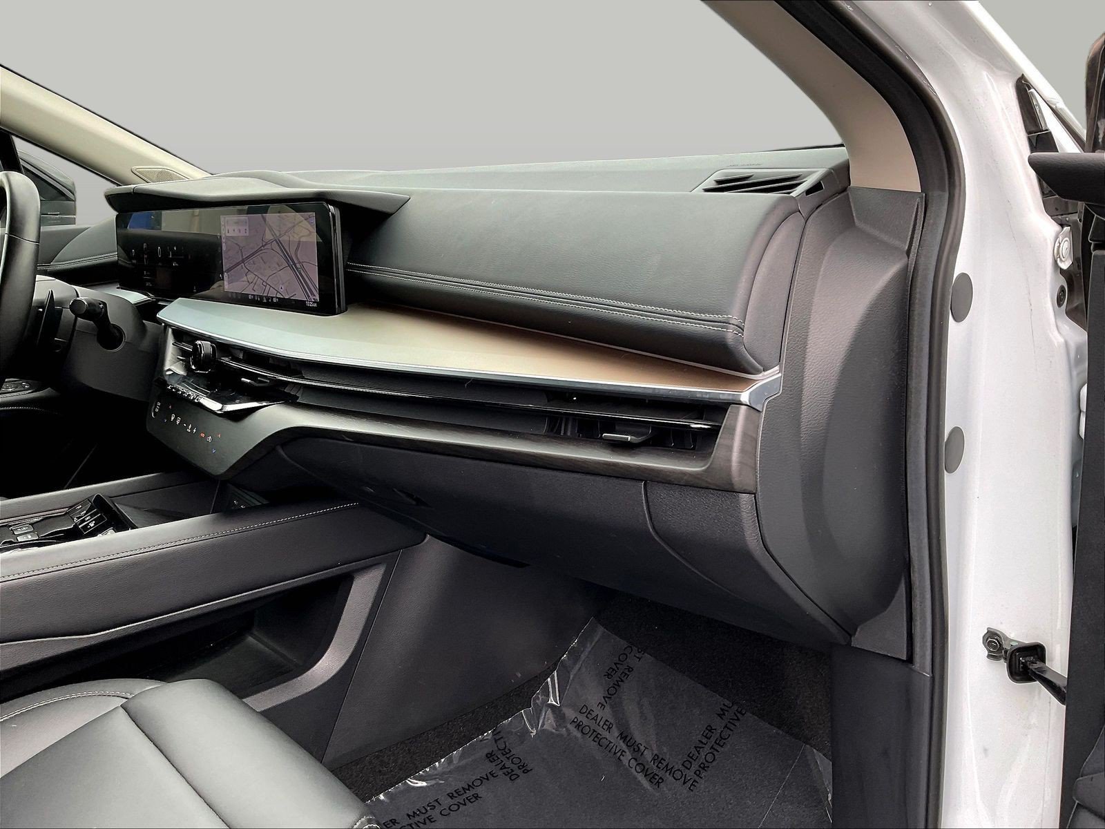 Certified 2025 Nissan Murano SL AWD/4WD image 29