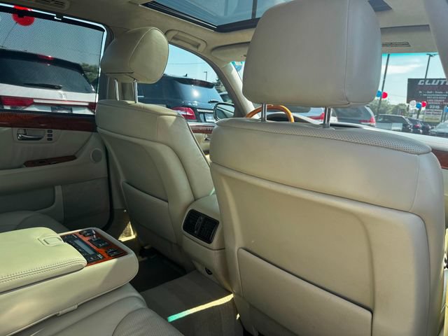 Used 2004 Lexus LS 430 RWD image 16