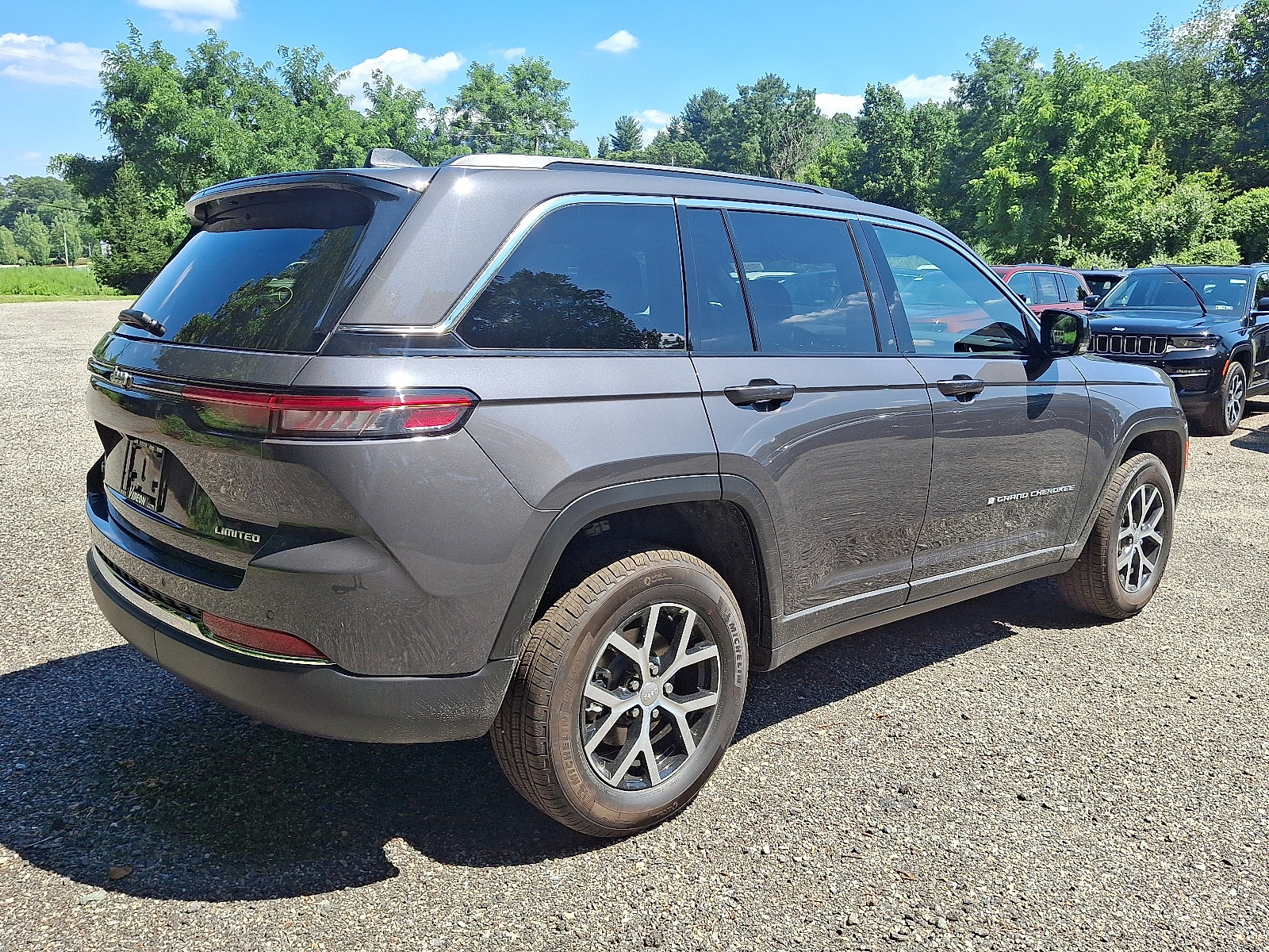 New 2025 Jeep Grand Cherokee Limited image 4