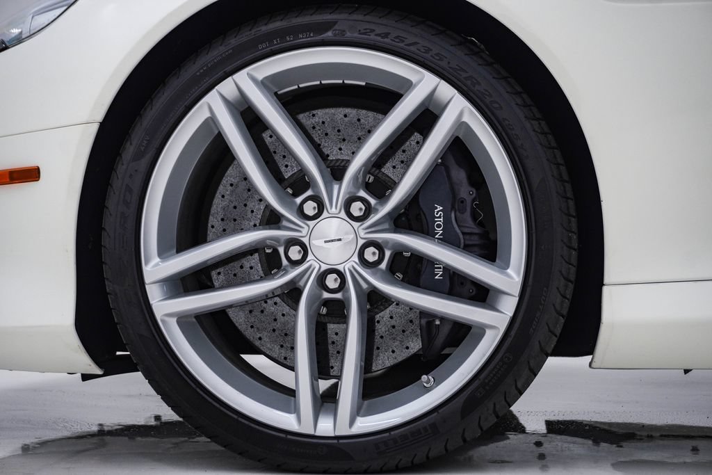 Used 2016 Aston Martin DB9 GT RWD image 17