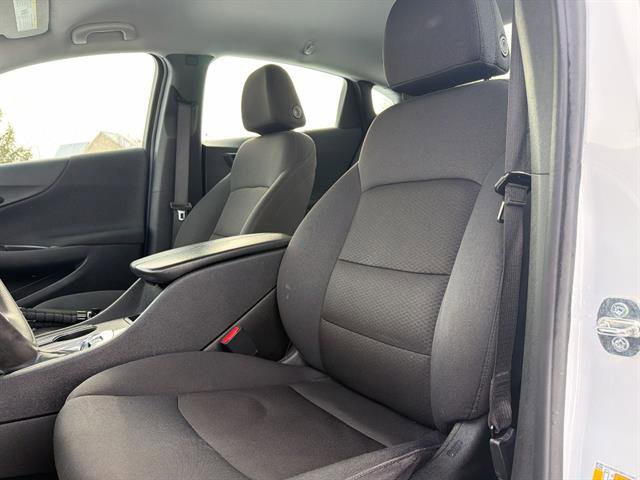 Used 2023 Chevrolet Malibu LT image 36