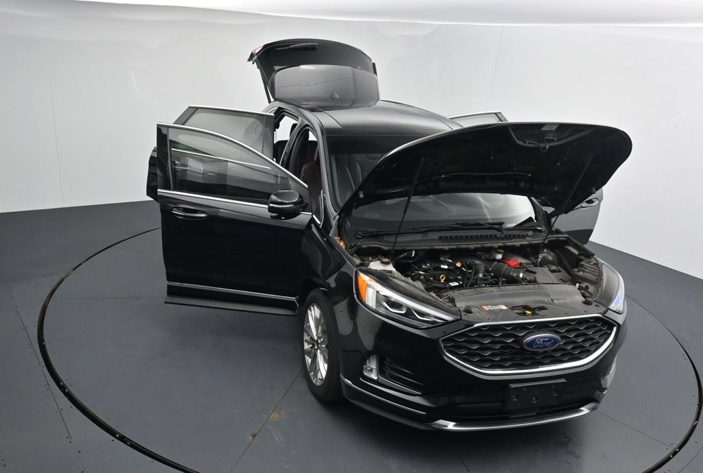 Used 2020 Ford Edge Titanium w/ Equipment Group 301A FWD image 25