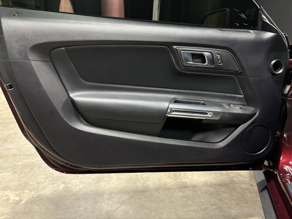 Used 2018 Ford Mustang GT RWD image 43