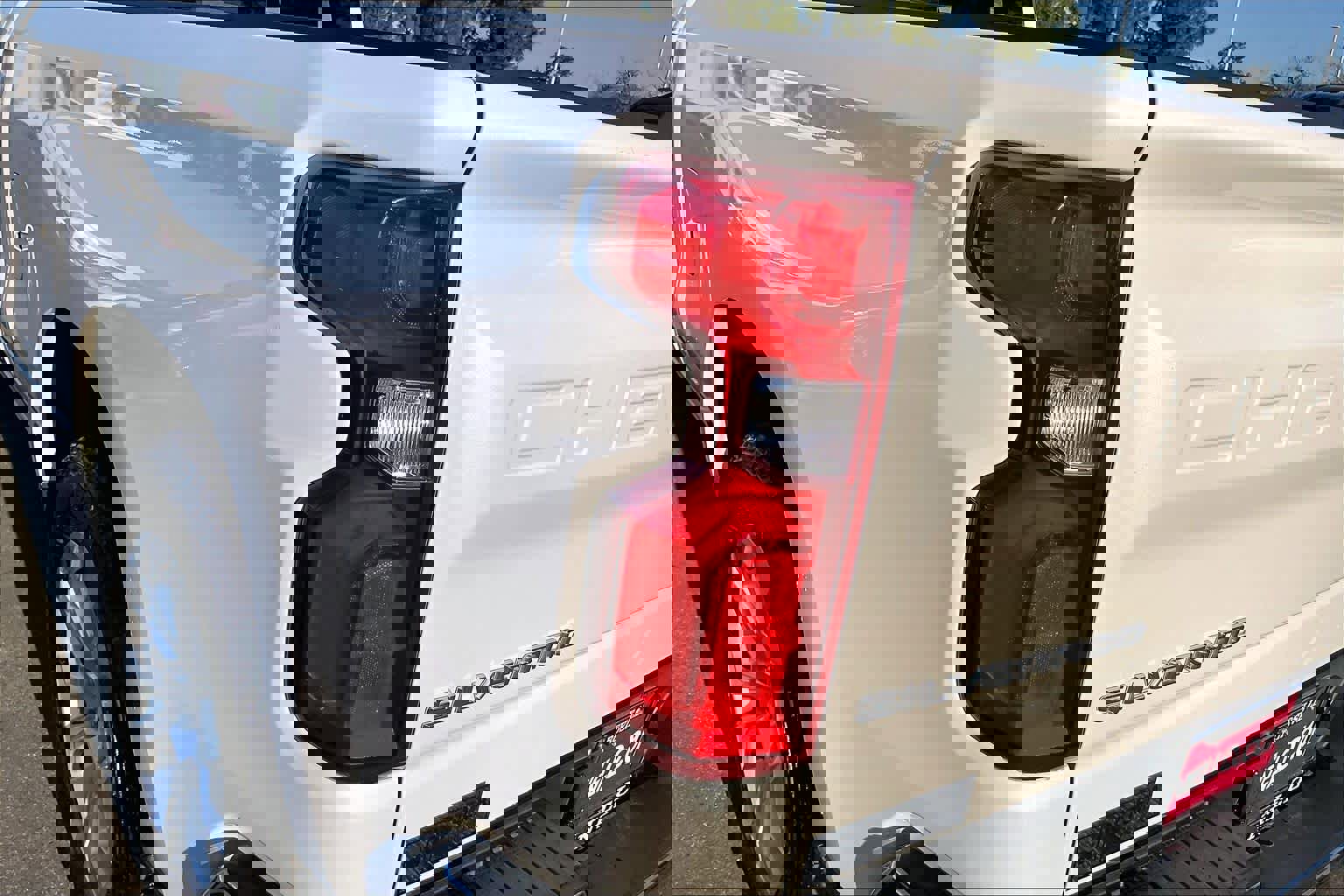 Used 2022 Chevrolet Silverado 1500 LTZ w/ LTZ Premium Package image 31