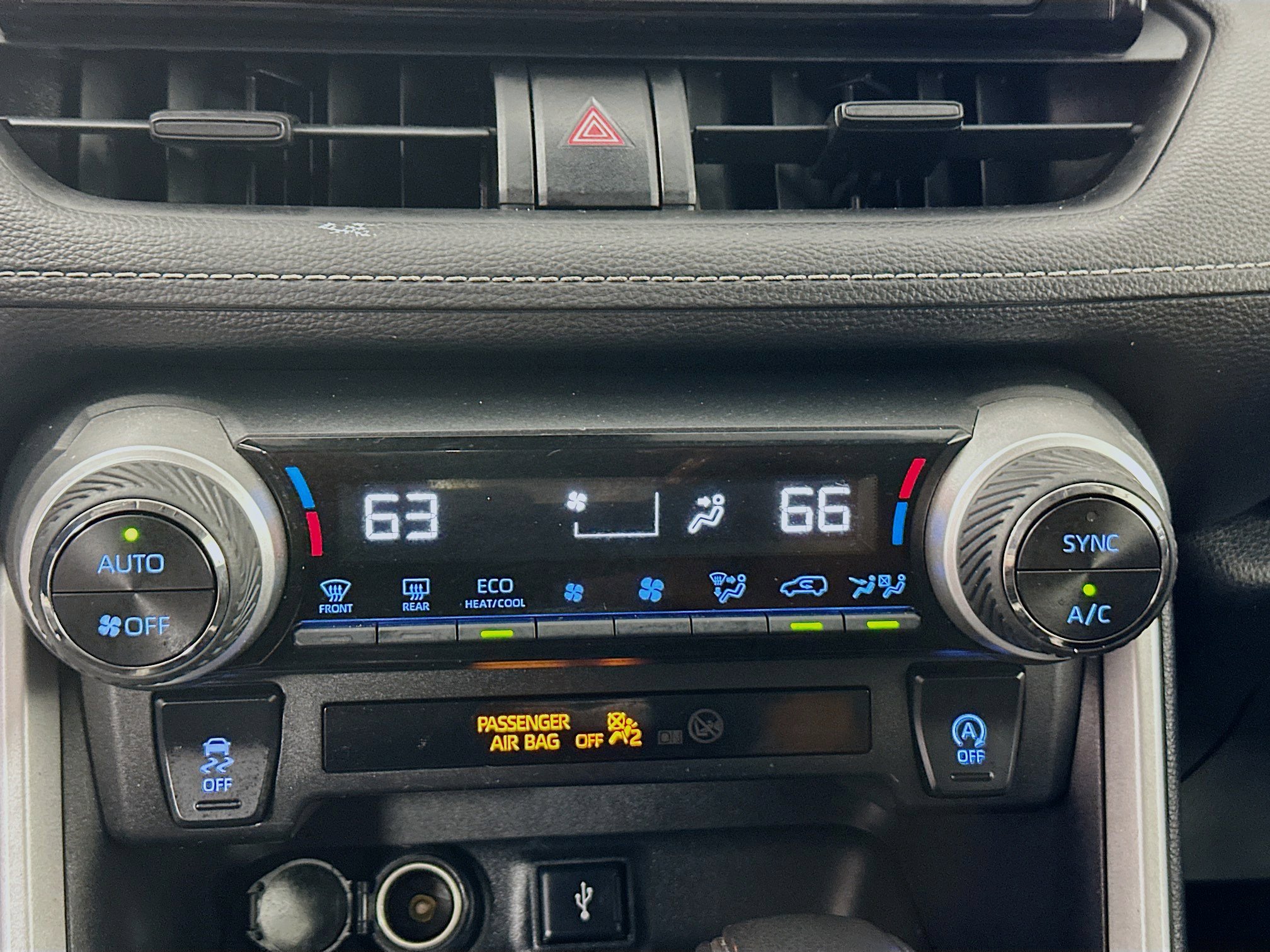 Used 2021 Toyota RAV4 XLE image 23