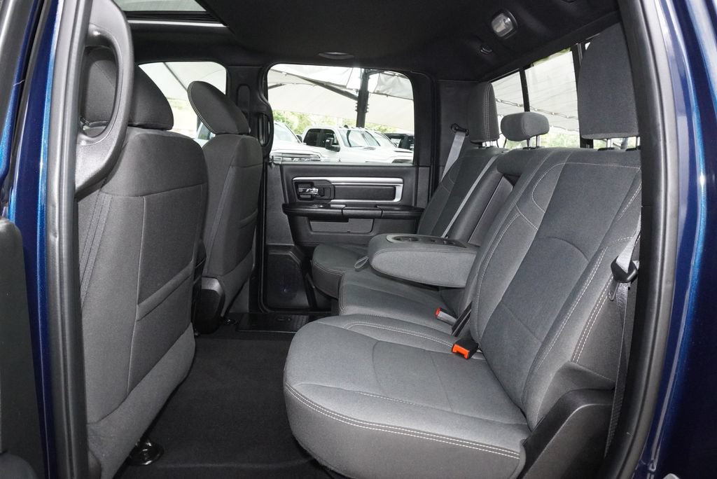 Used 2023 RAM 1500 Warlock AWD/4WD image 32