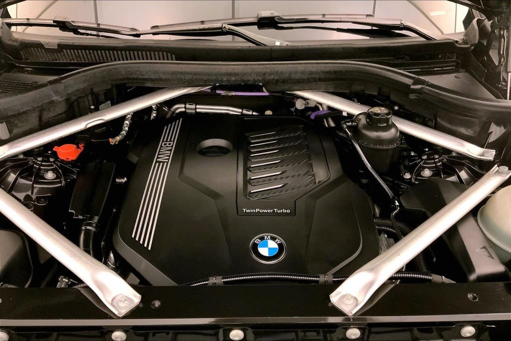Certified 2023 BMW X5 xDrive40i w/ Premium Package AWD/4WD image 9