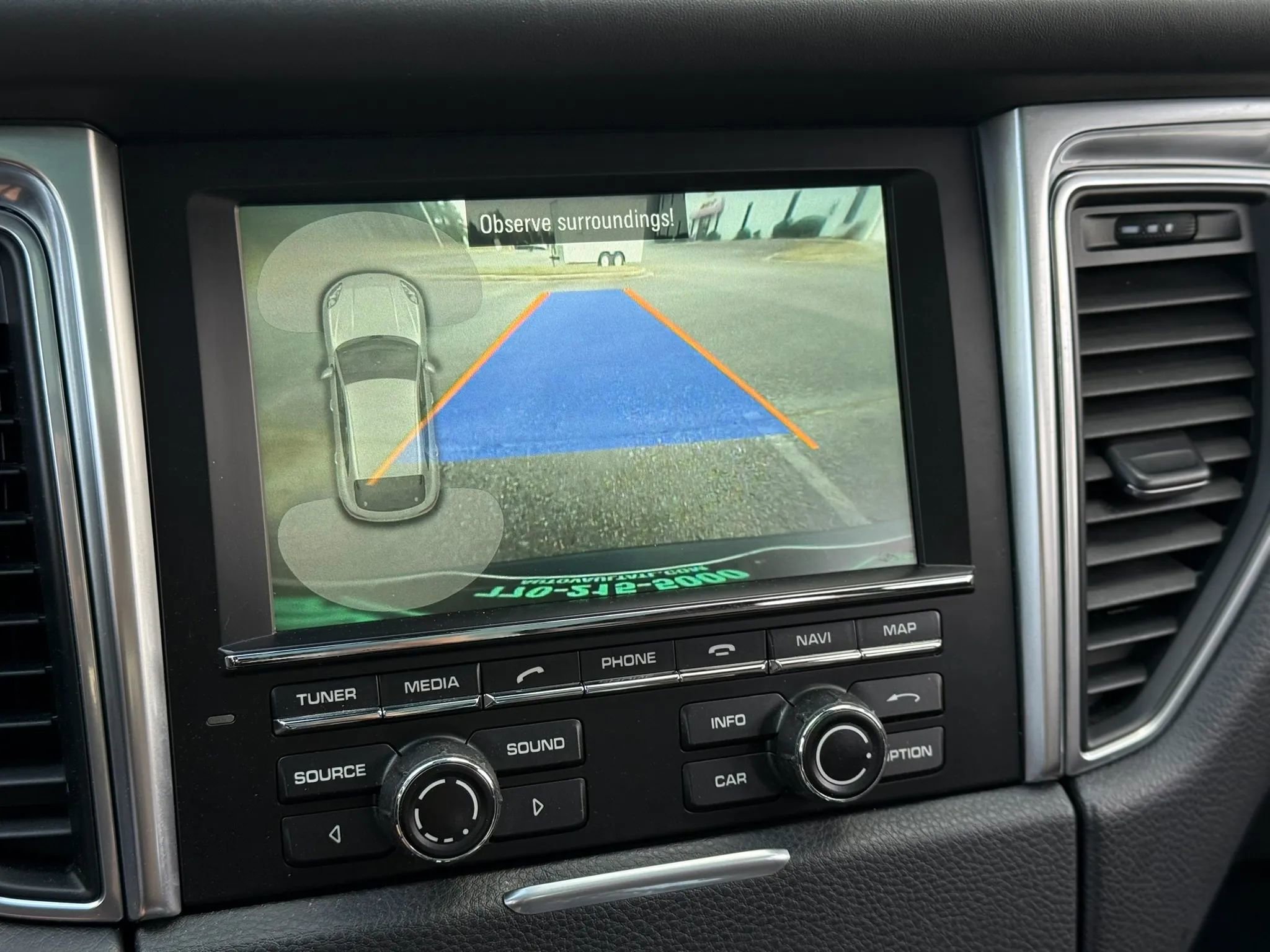 Used 2015 Porsche Macan Turbo image 20