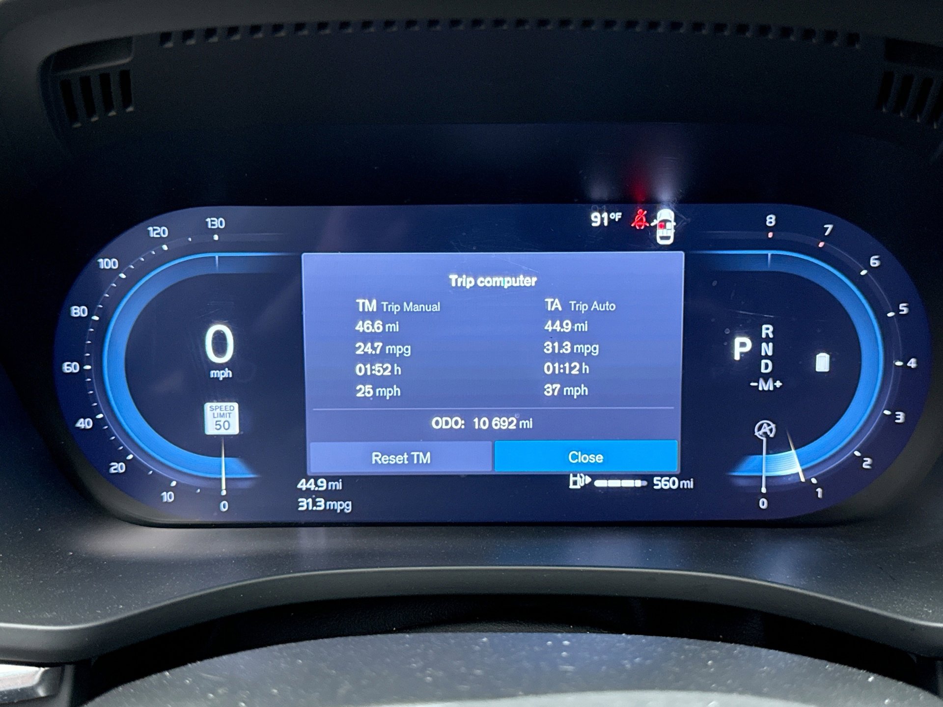 Used 2025 Volvo XC60 B5 Plus image 11