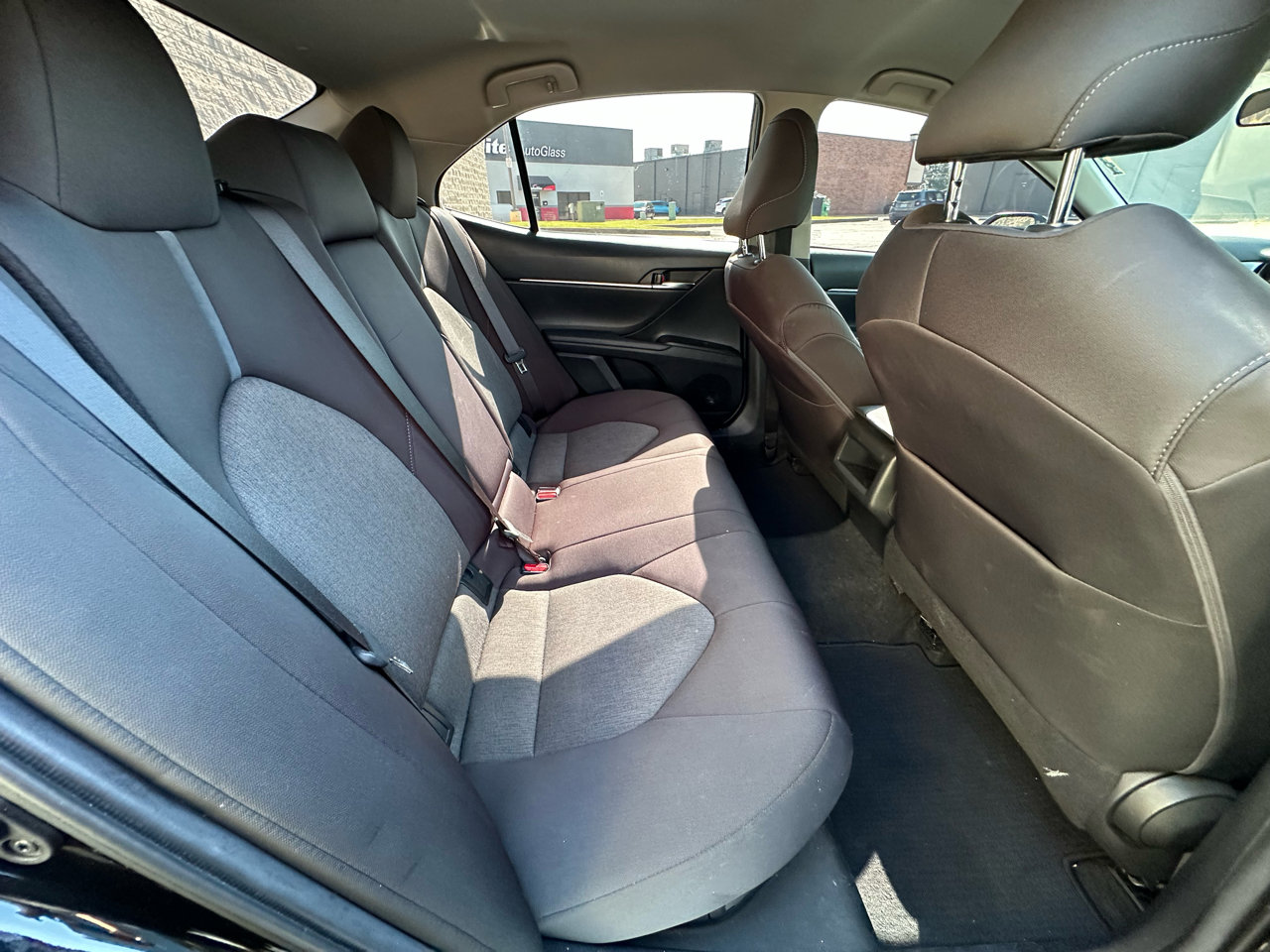 Used 2021 Toyota Camry LE image 12