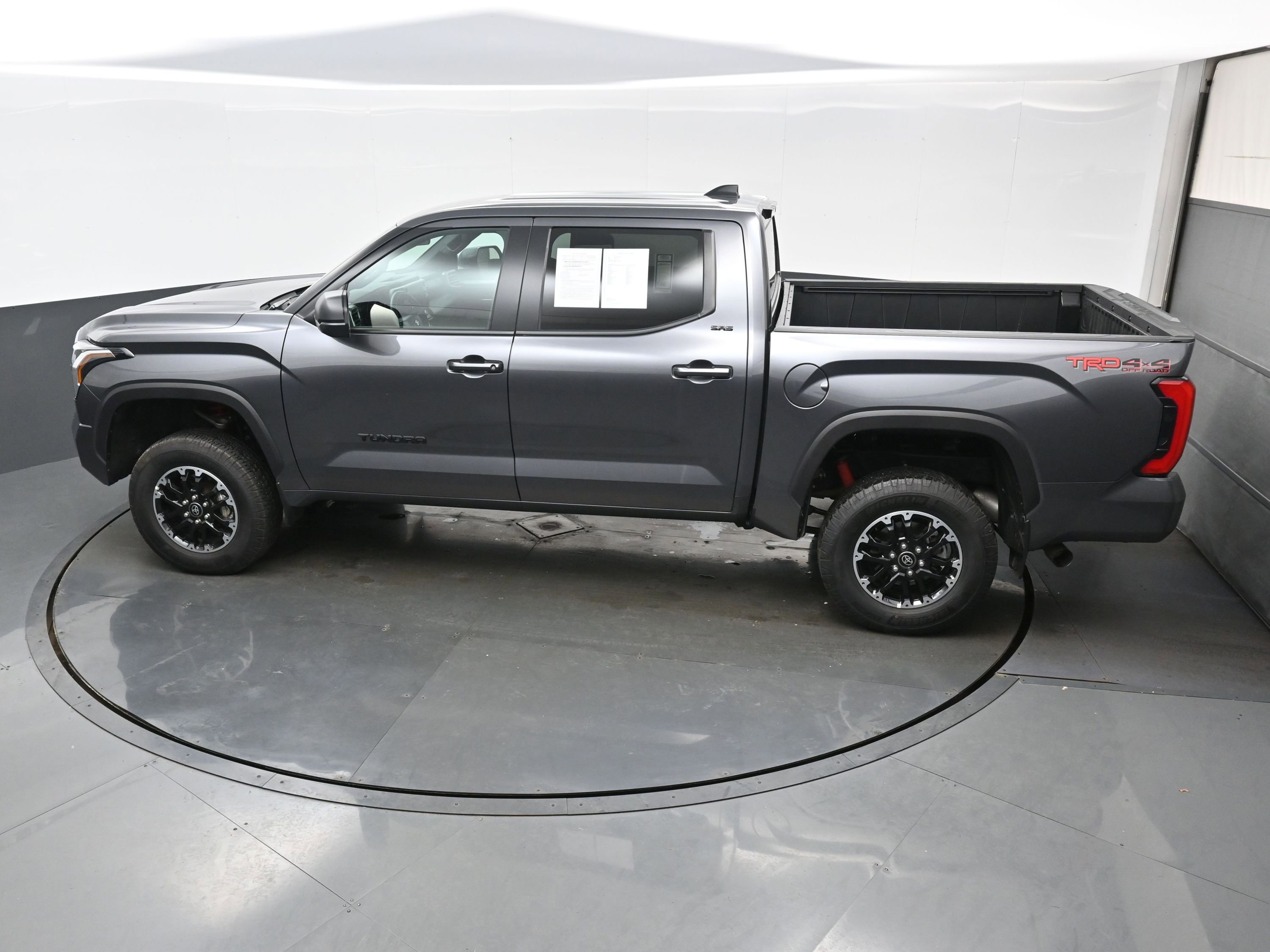 Used 2025 Toyota Tundra SR5 w/ TRD Off-Road Package AWD/4WD image 37