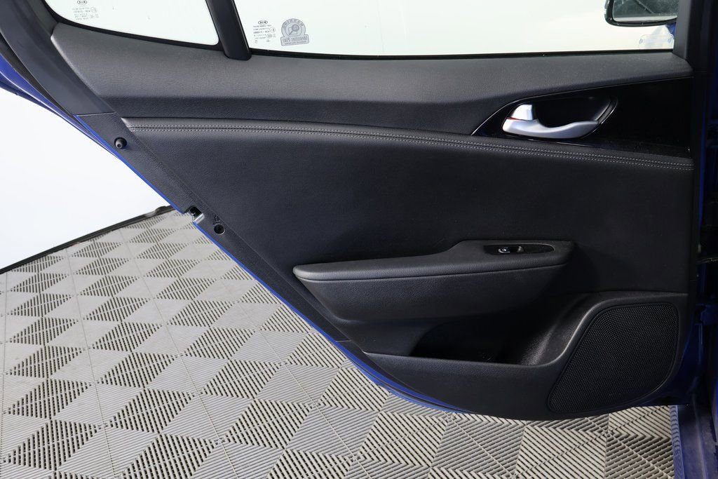 Used 2019 Kia Stinger image 12