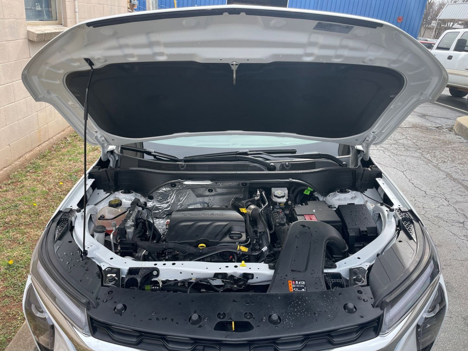 Used 2025 Chevrolet Trax LT image 31