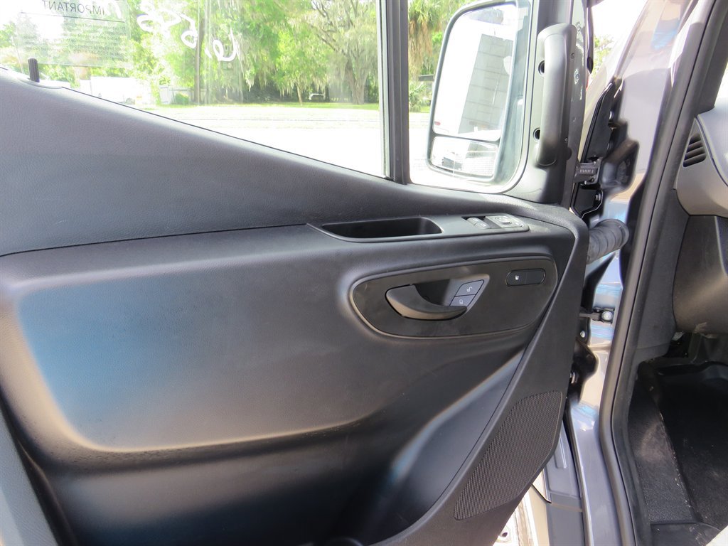 Used 2022 Mercedes-Benz Sprinter 4500 image 8