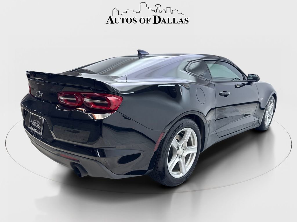 Used 2021 Chevrolet Camaro LT w/ Technology Package RWD image 6