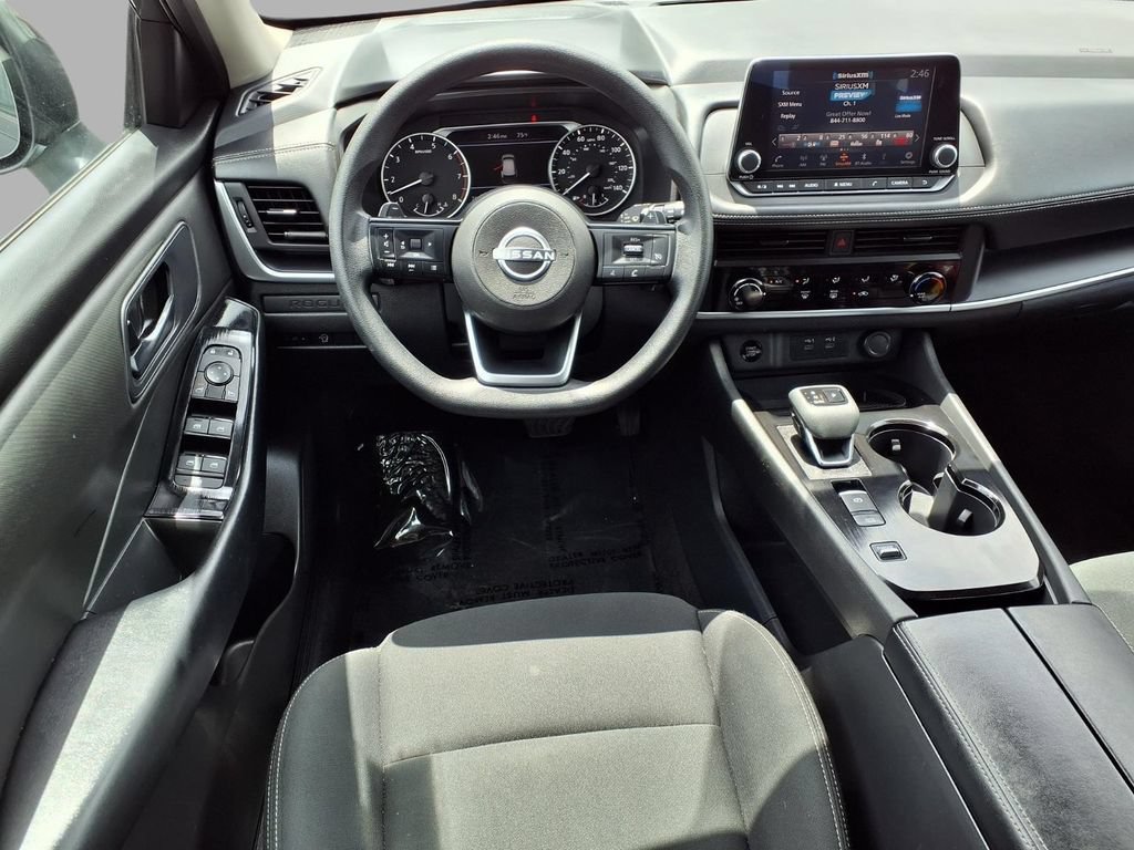 Used 2024 Nissan Rogue S FWD image 4