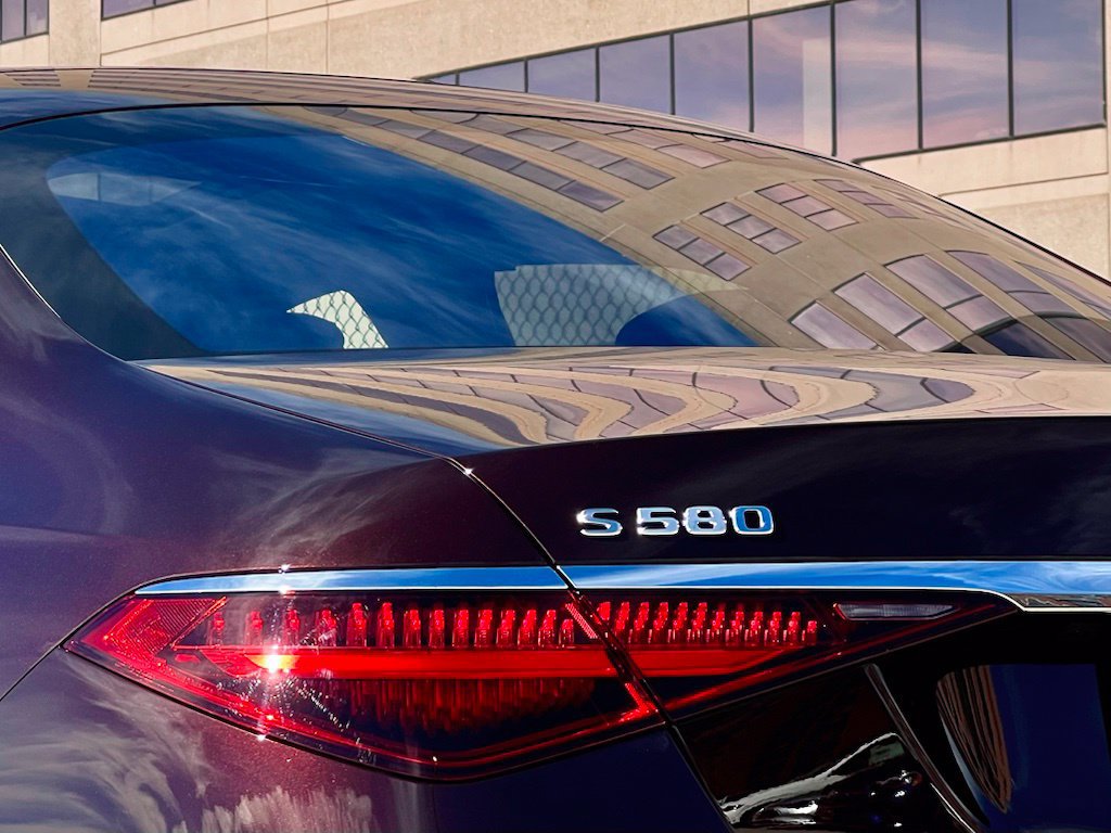Certified 2025 Mercedes-Benz S 580 4MATIC Sedan image 7